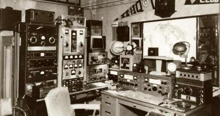 La Primera Estación de Radioaficionados del País se Instala en Barahona.